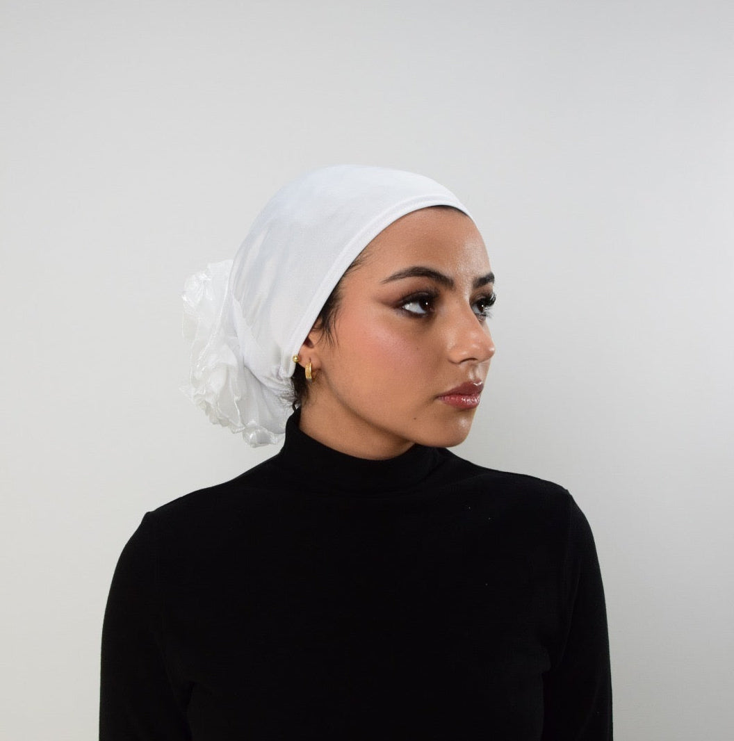 Underscarf Warda