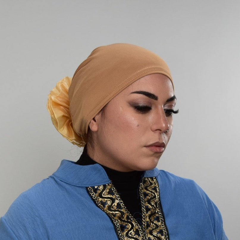 Underscarf Warda